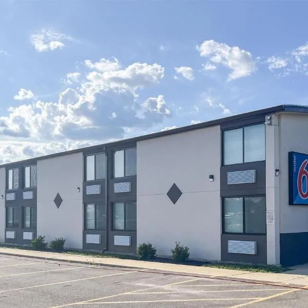 Motel 6 Rockford, IL – RFD Airport, hotel en Rockford