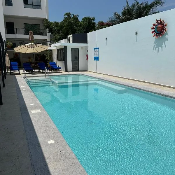 Luxor and Condo Hotel, hotel em Ajijic