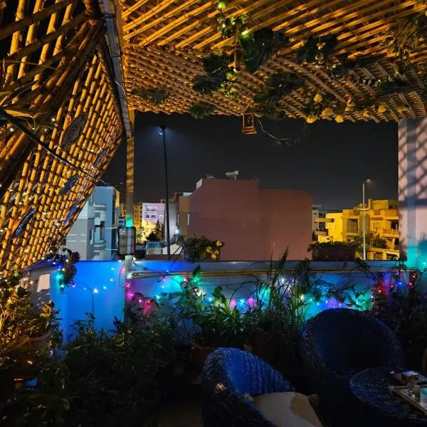 Appartement avec Terrasse، فندق في لاراش