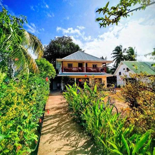 Lucy's guesthouse, Hotel in La Digue