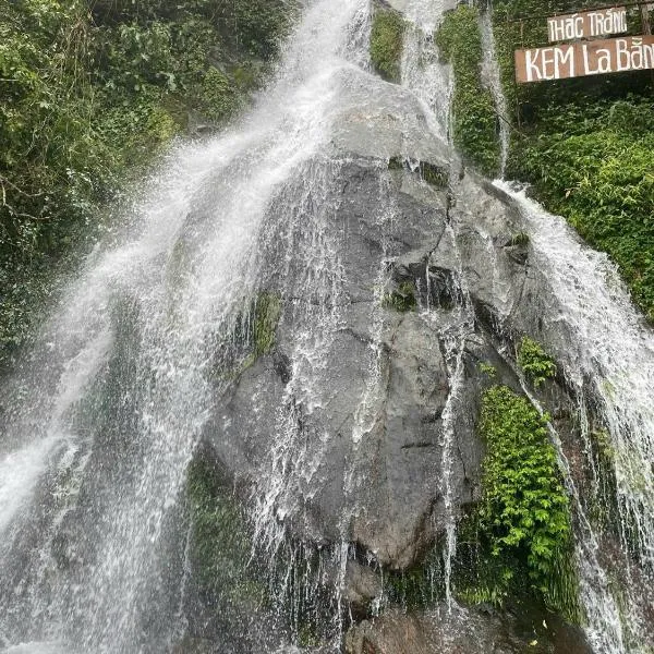 Kẹm La Bằng Homestay, Hotel in Lá Cam