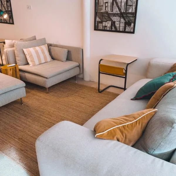 Coliving moderno com lindo jardim, hotel v Portu