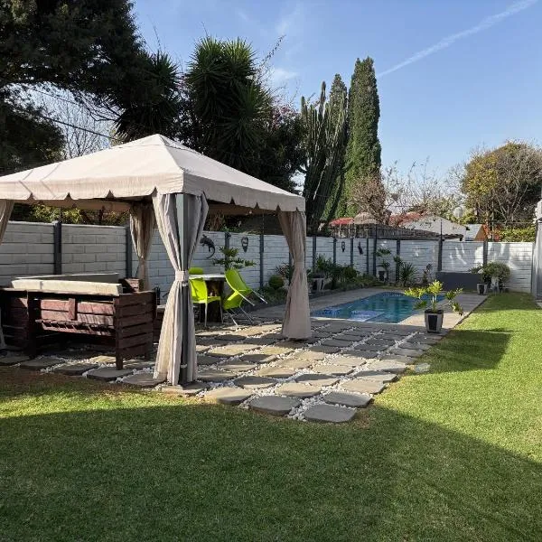 Villa La Sola B&B and Self-Catering, Hotel in Boksburg