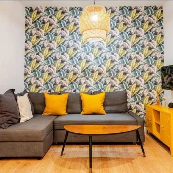 Coqueto Apartamento en Barrio Las Letras, hotel i Madrid