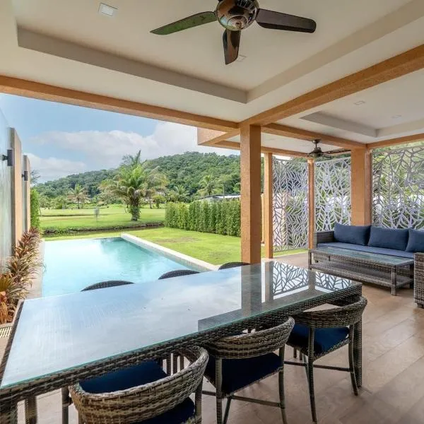 Ocean Grove Pool Villa - Koh Chang, khách sạn ở Koh Chang