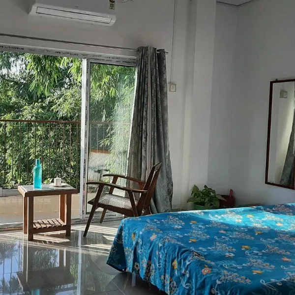 Peace Abode Vista 1BHK, hotel v Dibrugarhu