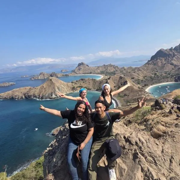 Bajo Komodo Homestay, hotel v destinaci Komodo
