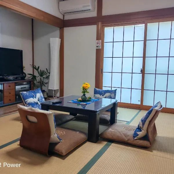 Via Tsuru鶴苑1 minute from the station!, hotel in Izumi-Sano