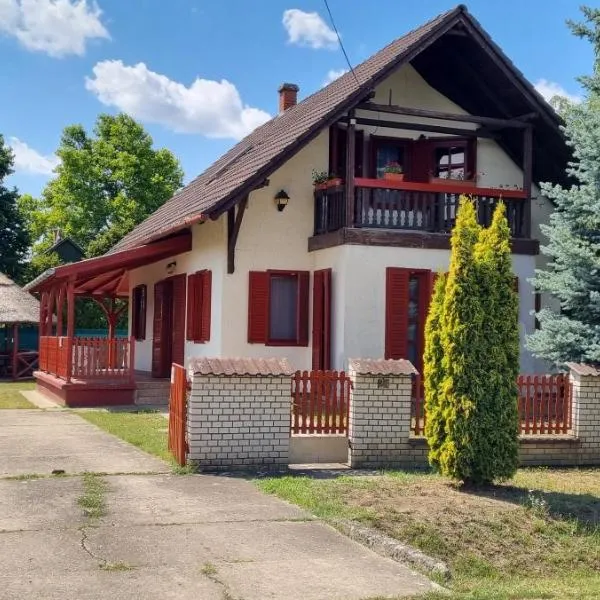 Tisza-Tavi Isteni Vendégház, hotel in Abádszalók