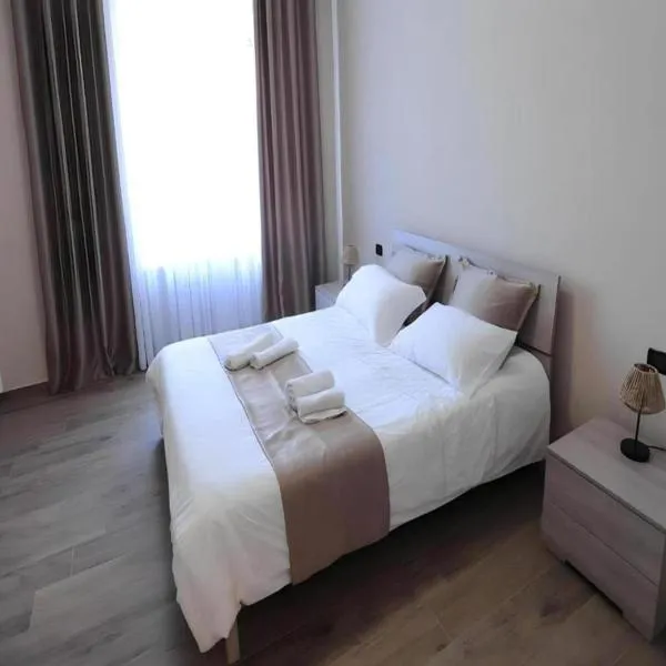 Transit HoteL, hotel in Geghanist