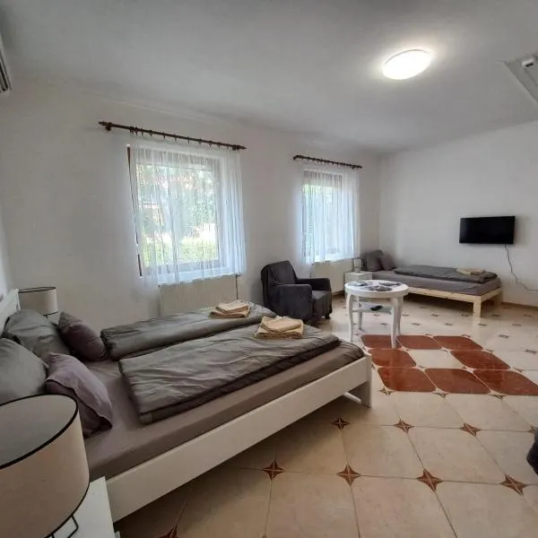 Lukács apartman, Hotel in Gyula