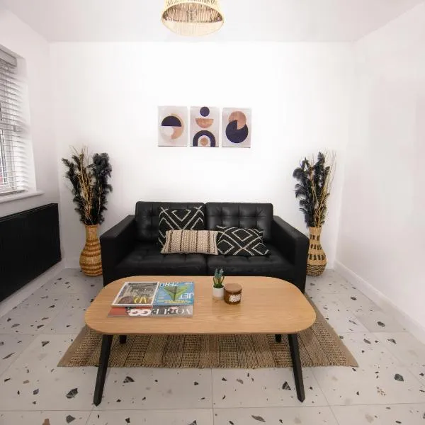 Beautiful townhouse in Cardiff Bay, hotel v destinaci Cardiff