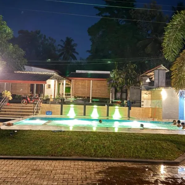 Olivi Palace, ξενοδοχείο σε Udawalawe