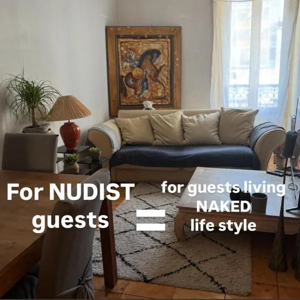 Room for NUDISTS near Nice port in a shared apartment, hotel a Nizza