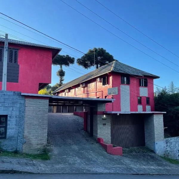 Agha Motel, hotel in Canela