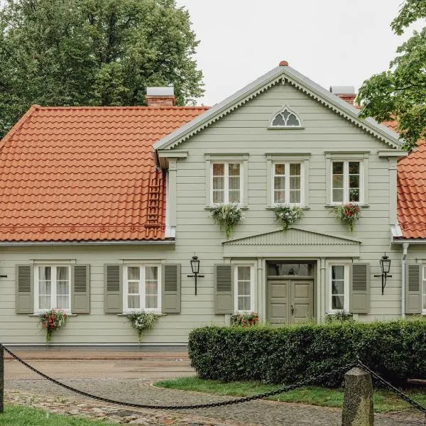 Mācītāja māja, hotel in Cēsis