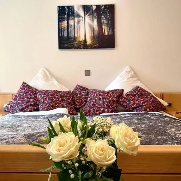 Traumferienwohnung zwischen Köln und Düsseldorf – hotel w mieście Leichlingen
