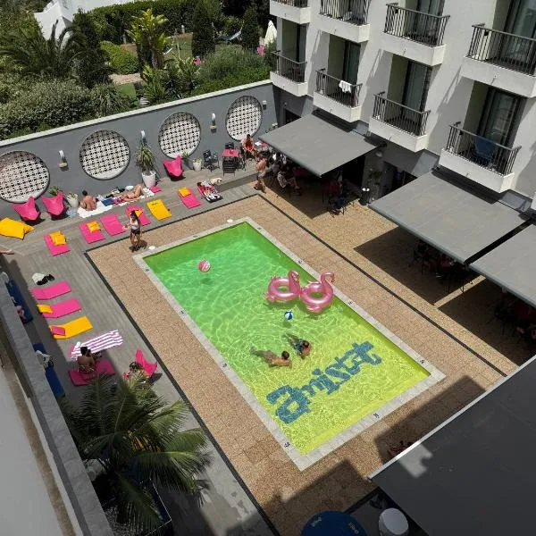 AMISTAT Island Hostel Ibiza - ALBERGUE JUVENIL, hotel v destinaci San Antonio