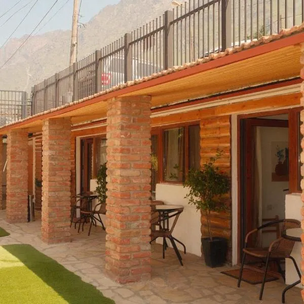 mood hotel kazbegi garden, hotel in Stepantsminda