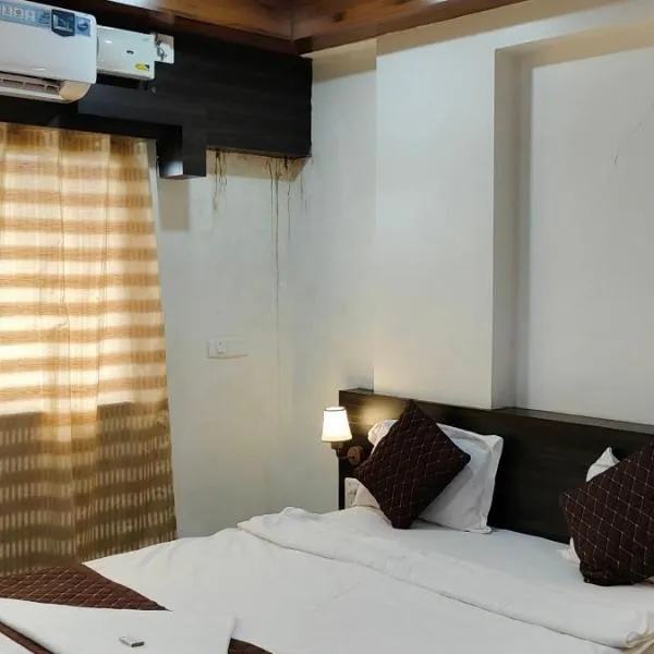 Hotel SAVI SAGAR, hotel in Kundapur