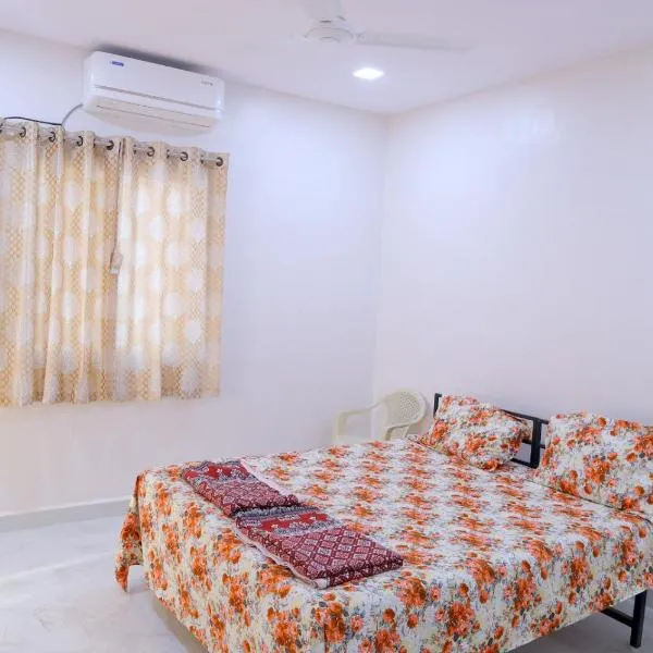 Gurukrupa Homestay, Pandharpur，位于潘达尔普尔的酒店