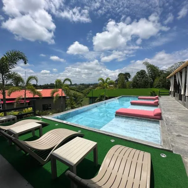Eco Hotel La Colina Mirador Con aire acondicionado, hotel v destinácii Quimbaya