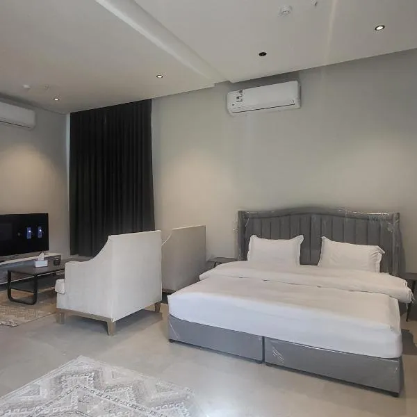 غرفة نوم ماستر كبيرة قريبة من المطار, Hotel in Riad