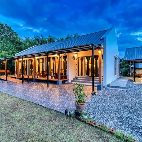 Nan Homey Space น่านโฮมมี่สเปซ, hotel v destinaci Nan