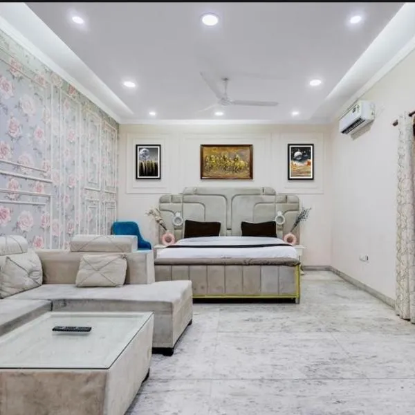 Hotel The Arrow Paschim Vihar, hotel in New Delhi