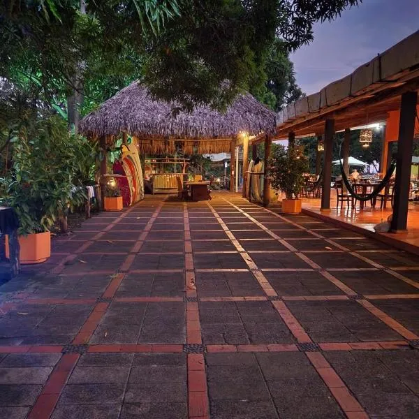 Atlakamani Surf, hotel v destinaci Chirilagua