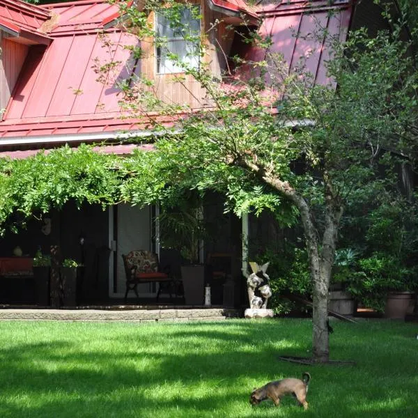 Garden House, hotel in Courtenay