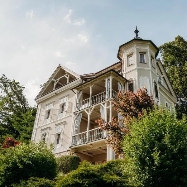 Villa Hygiea - Boutiqueapartments am Wörthersee, hotel in Pörtschach am Wörthersee