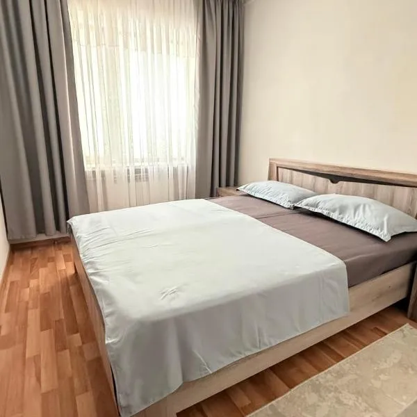 2х комнатная квартира на Айтиева, hôtel à Taraz
