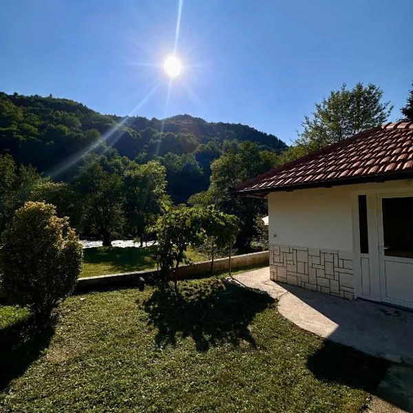 Oaza Vrbas - Riverside Bungalow, hotel u Jajcu