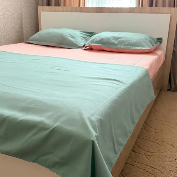 2х комнатная квартира на Толе би, hôtel à Taraz