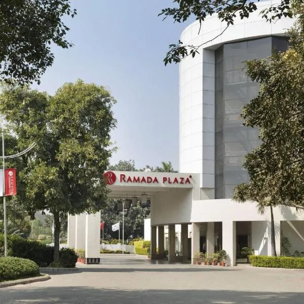 Ramada Plaza by Wyndham JHV Varanasi, hotel in Varanasi