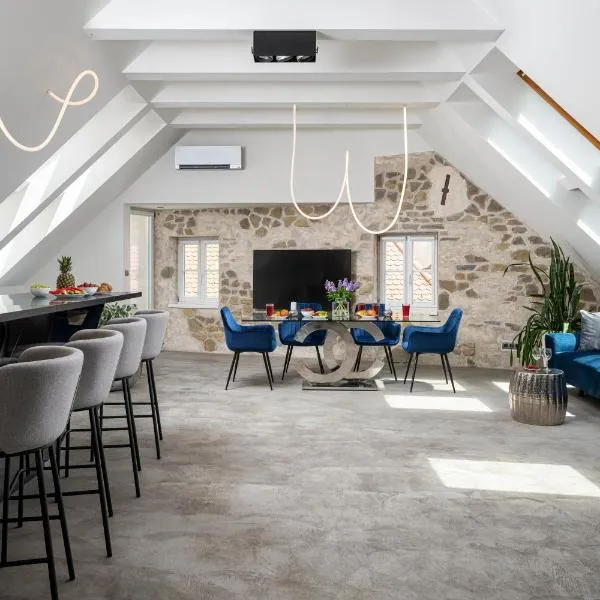 Coco Chanel Boutique Apartment by Goodnite cz，位于布尔诺的酒店