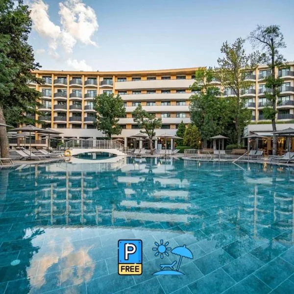 HVD Club Bor Ultra All Inclusive - Private Beach & Free parking, hotel in Sunny Beach