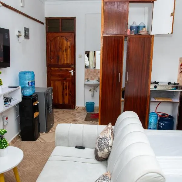 Yunke Homes Comfortable Studio in Bamburi, ξενοδοχείο στη Μομπάσα