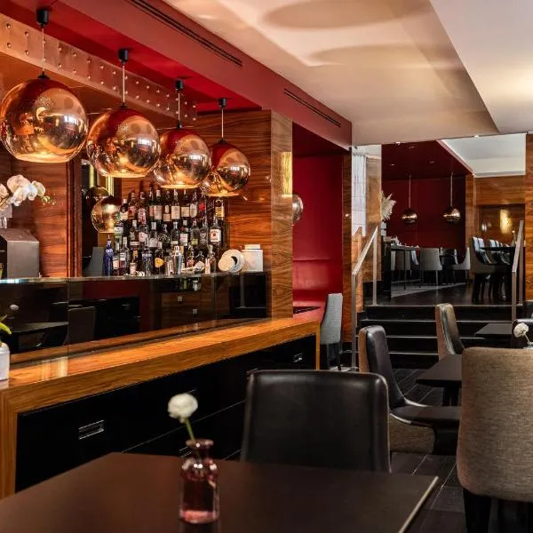 Starhotels Ritz, hotel in Milan