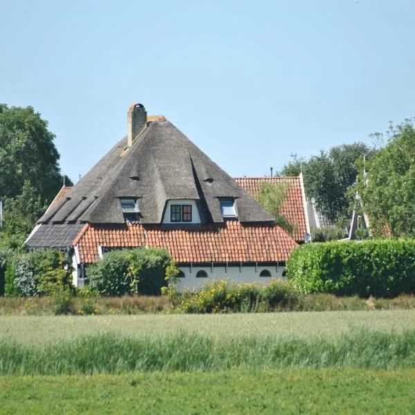 Farmhouse Lodge in Texel near the Dyke、Oostのホテル