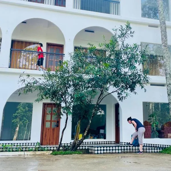 Elephant House The Royal Resorts & Villas，位于苏丹巴特利的酒店