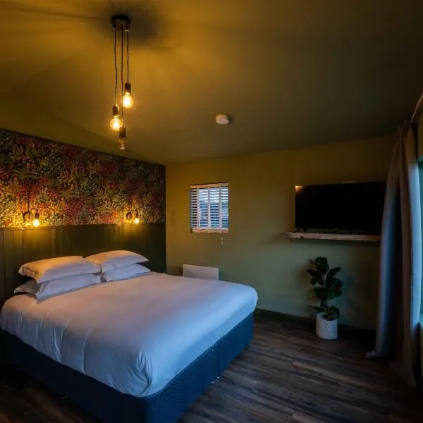 Wild Hideaways Luxury Lodges and Eco Spa, hotel v destinaci Bantry