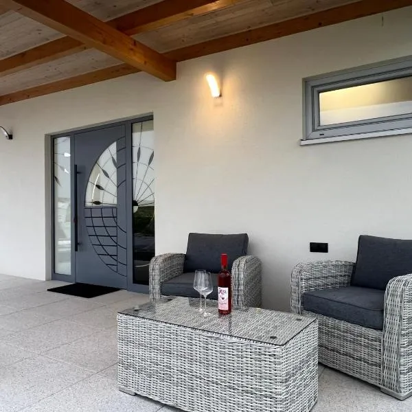 Bungalov SOLARIS - Kuchařovice u Znojma, ξενοδοχείο σε Kuchařovice