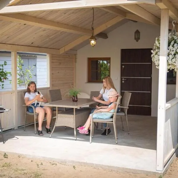 Bungalow in Miedzyzdroje with a terrace, Hotel in Misdroy