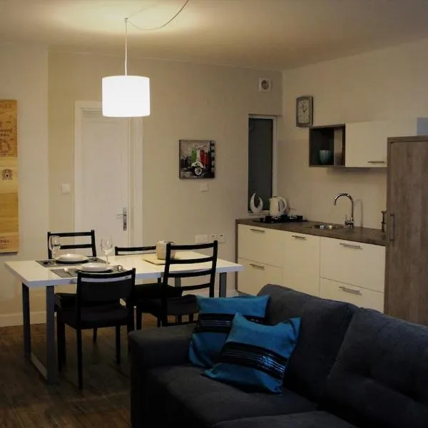 Cozy Apartment in the Heart of Qala, hotel v destinaci Qala