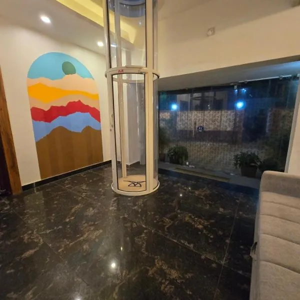Clover Villa Hotels, hotel en Bhubaneshwar