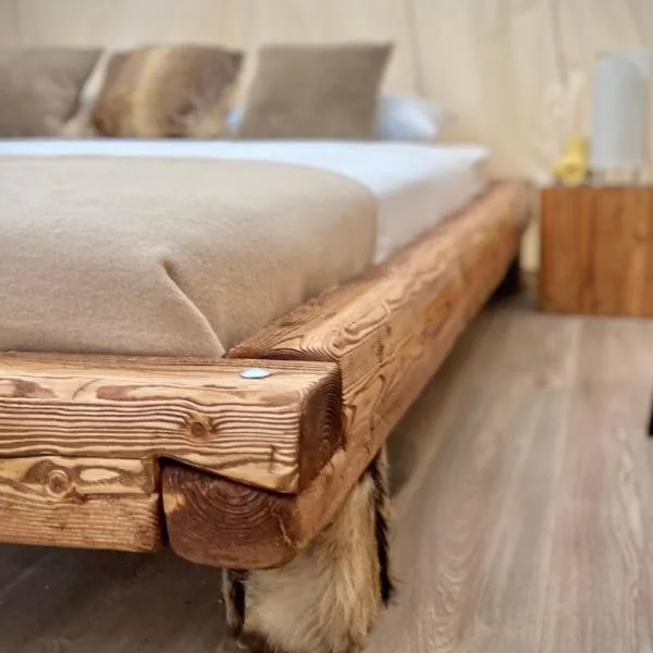 Bonair Tipi Village I Glamping, ξενοδοχείο σε Călăţele