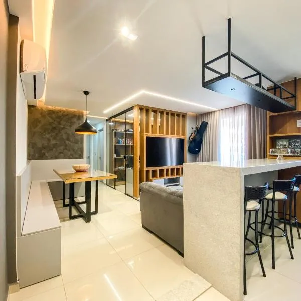 Apt todo mobiliado 2 quartos e Office com Cama Alto Padrão Cuiabá, hôtel à Cuiabá