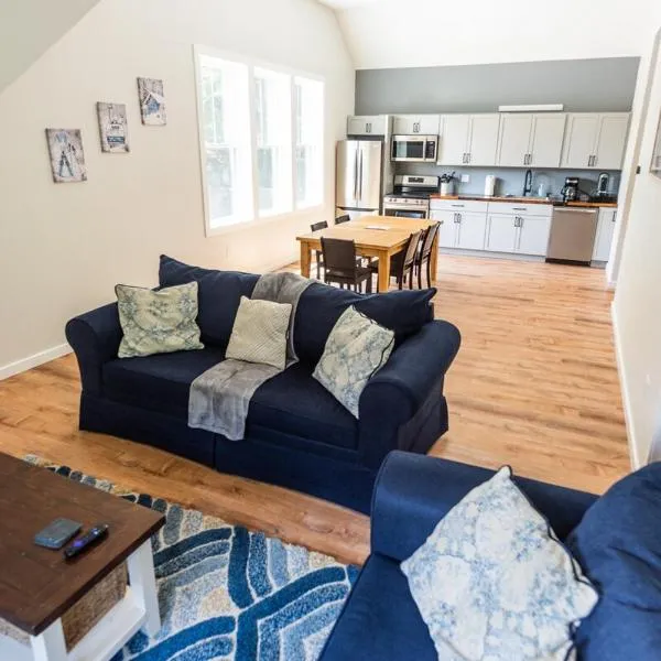 NEW Skye Ridge Carriage House with Hot Tub, готель у місті Кіллінгтон